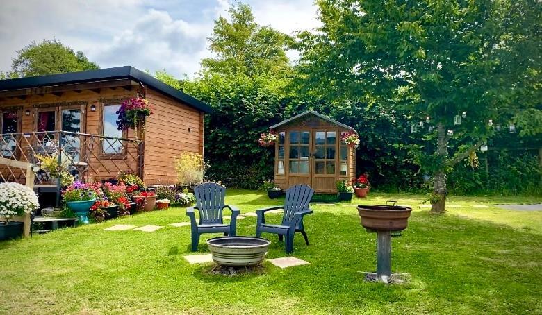 Cherry Tree Glamping Lodge Wellington  Ngoại thất bức ảnh